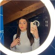 Sono studentessa delle scuole superiori che vuole aiutare gli altri!